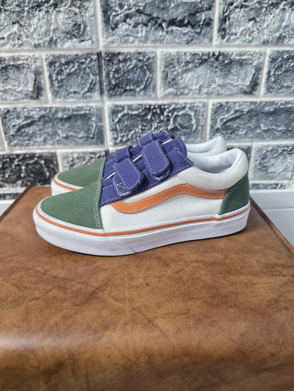 Vans Kids Multi-Color Low-Top Skate Sneakers with Hook-and-Loop Straps Size 3.0 - Picture 7 of 8
